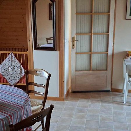 Location A Coucy Le Chateau Екстериор снимка